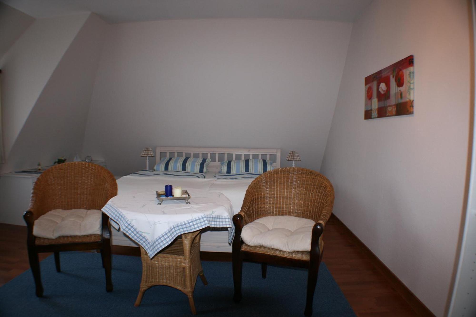 Ferienwohnungen Im Hotel Garni Zur Post Utersum Quarto foto